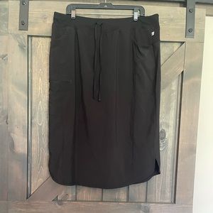 🍩👑Cherokee infinity scrub skirt👑🍩